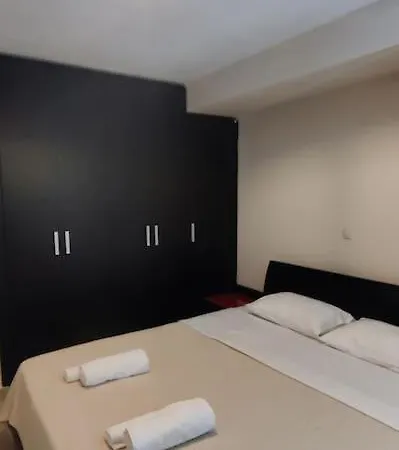 Prometheus House Περαία