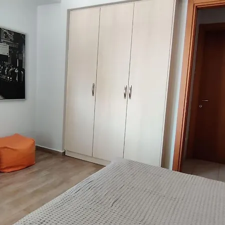 Prometheus House * Περαία